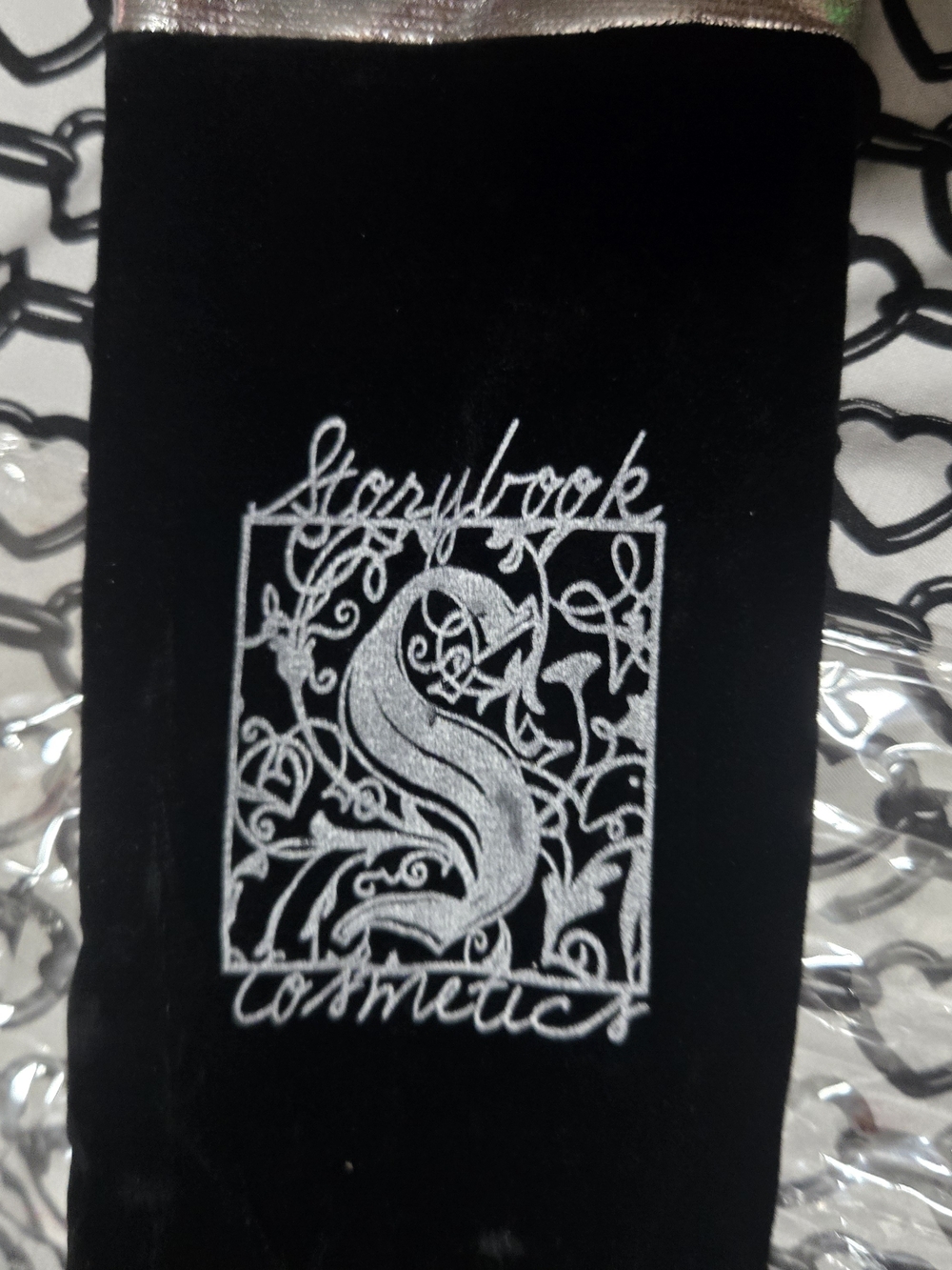 Storybook Cosmetics Metal Makeup Brush Set Nwot